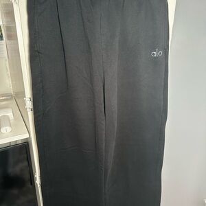 ALO Yoga Men's Black Accolade Sweatpants